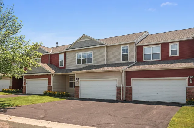 $279,000 | 651 Ravencroft Road, Waconia, MN 55387