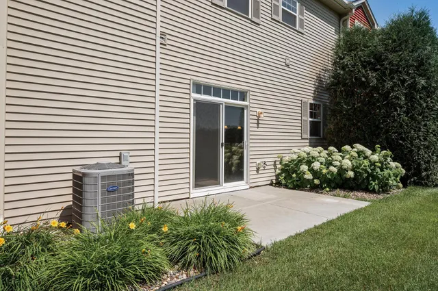 $279,000 | 651 Ravencroft Road, Waconia, MN 55387