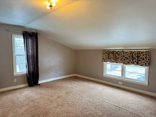 $73,000 | 2918 Pershing Boulevard, Clinton, IA 52732