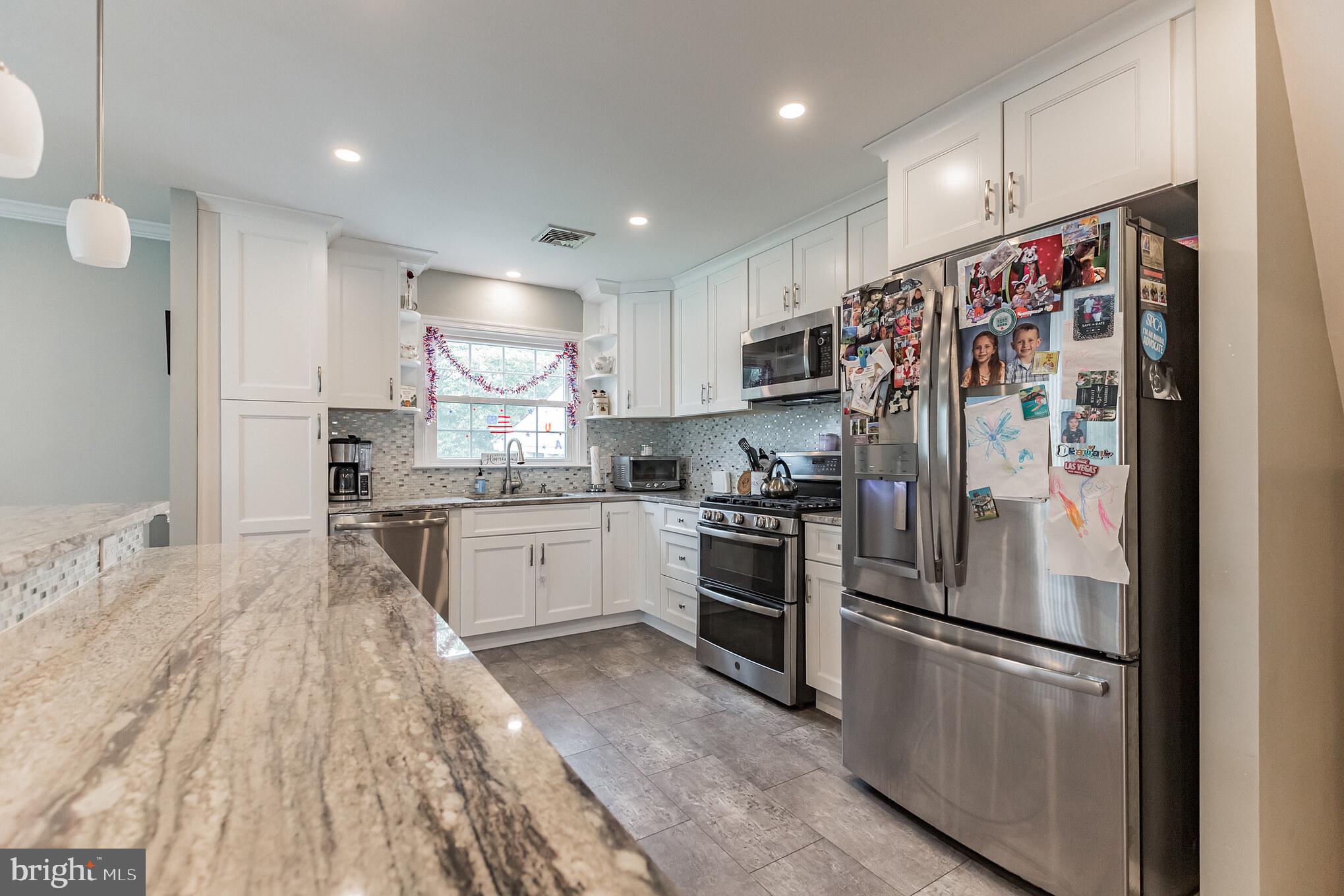 13047 Sewell Road Philadelphia, PA 19116 - Photo 14 of 30