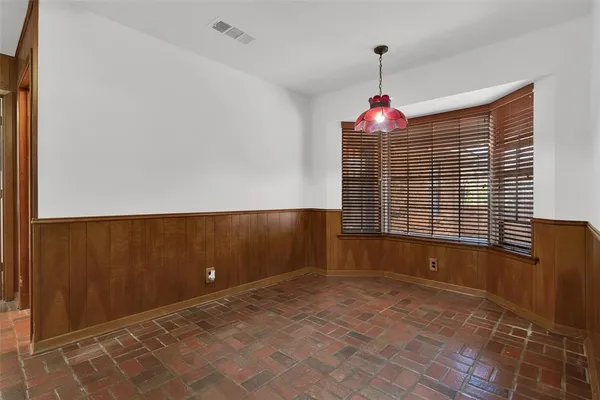 $429,000 | 713 Briarwood Drive, Denison, TX 75020