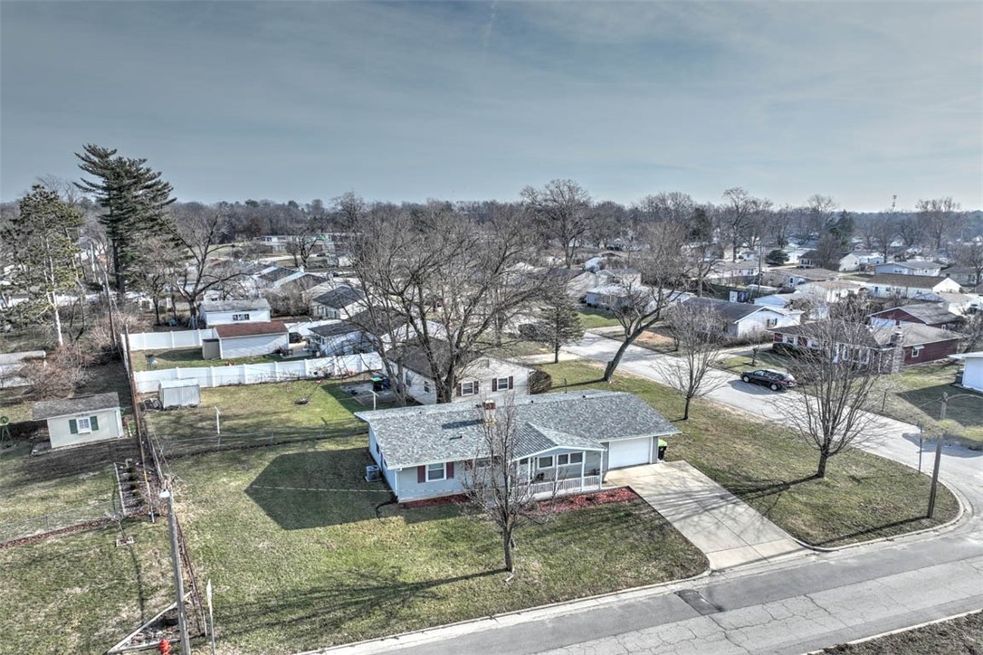 46 Medial Drive Decatur, IL 62521 - Photo 4 of 22 Gallery Image 4
