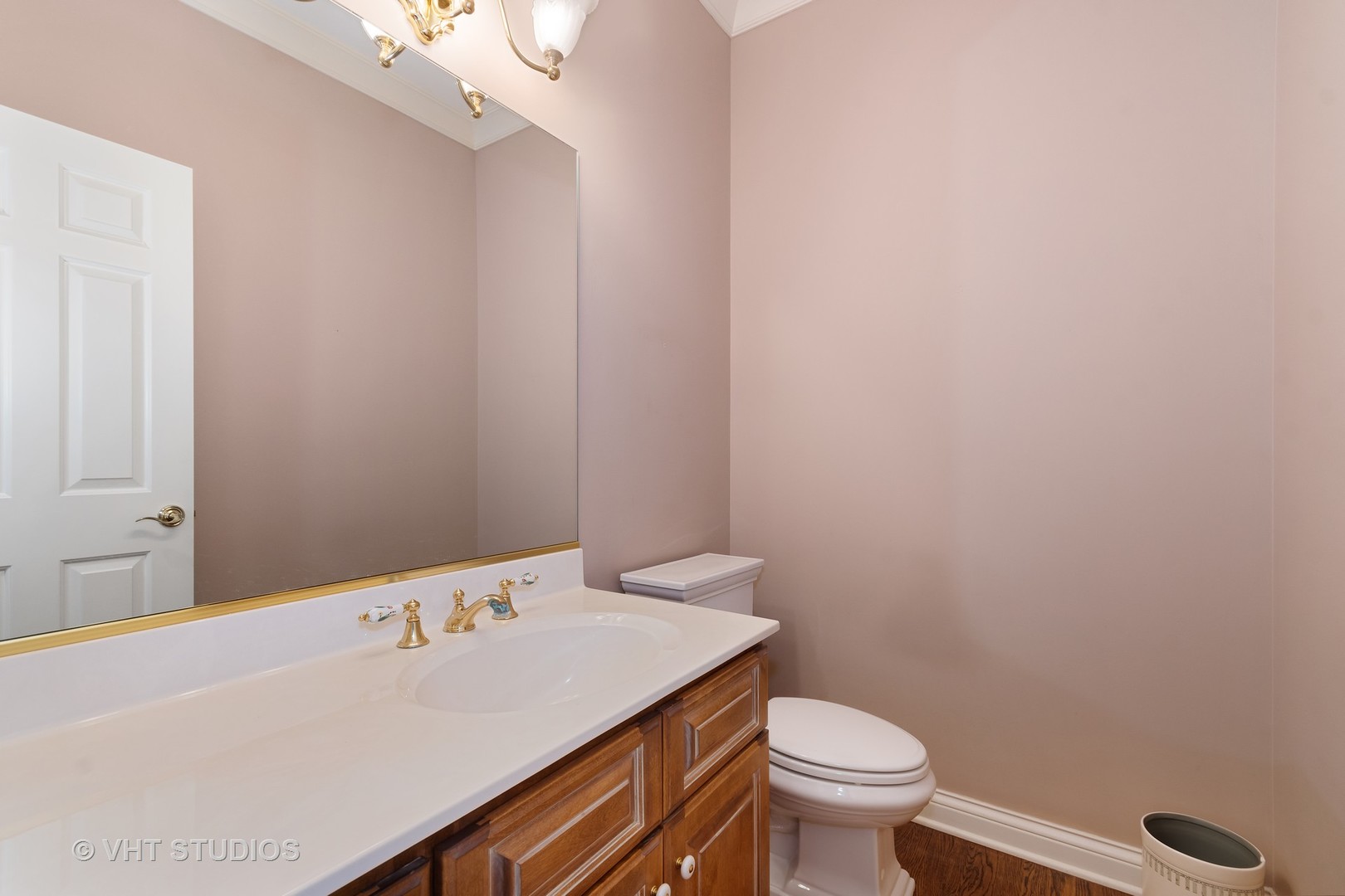 3603 Chesapeake Road St. Charles, IL 60175 - Photo 23 of 32 a bathroom with a sink and a toilet