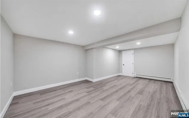 $2,300 | 1027 Maple Avenue, Unit B (LEFT SIDE), Ridgefield, NJ 07657