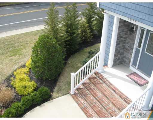 1001 Old Mill Road Spring Lake Heights, NJ 07762 - Photo 8 of 10
