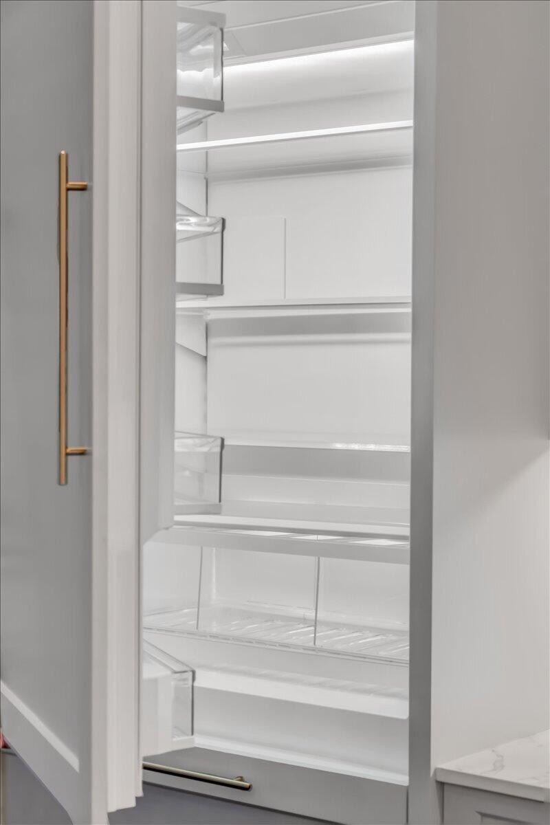 155 Riverview Drive Jasper, TN 37347 - Photo 14 of 100 a close view of closet