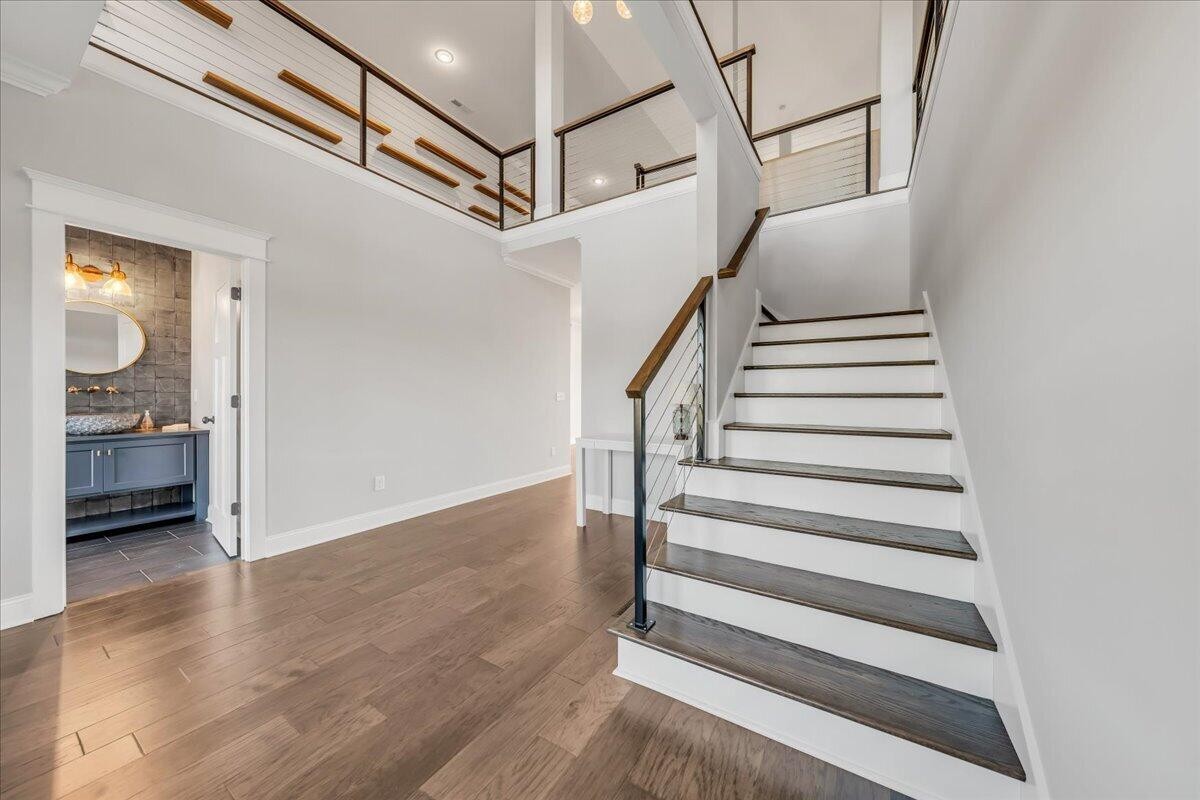 155 Riverview Drive Jasper, TN 37347 - Photo 9 of 100 a view of entryway