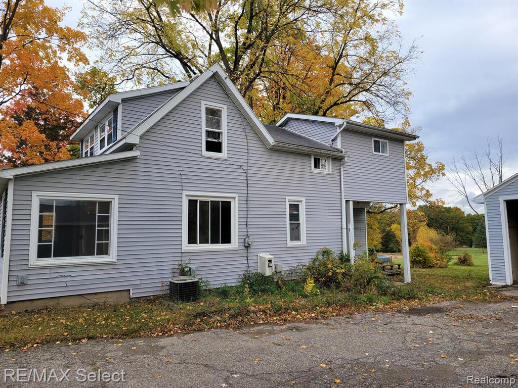 6556 East River Road Flushing, MI 48433 - Photo 2 of 8