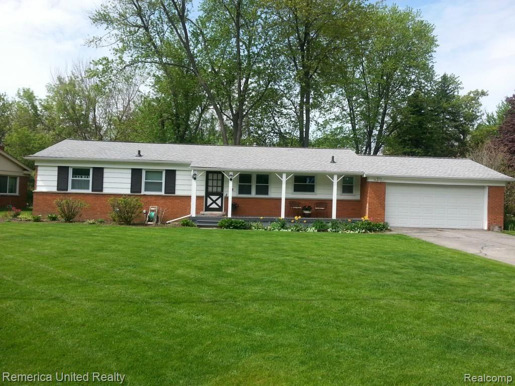 28021 Brandywine Road Farmington, MI 48334 - Photo 1 of 12 Front.jpg
