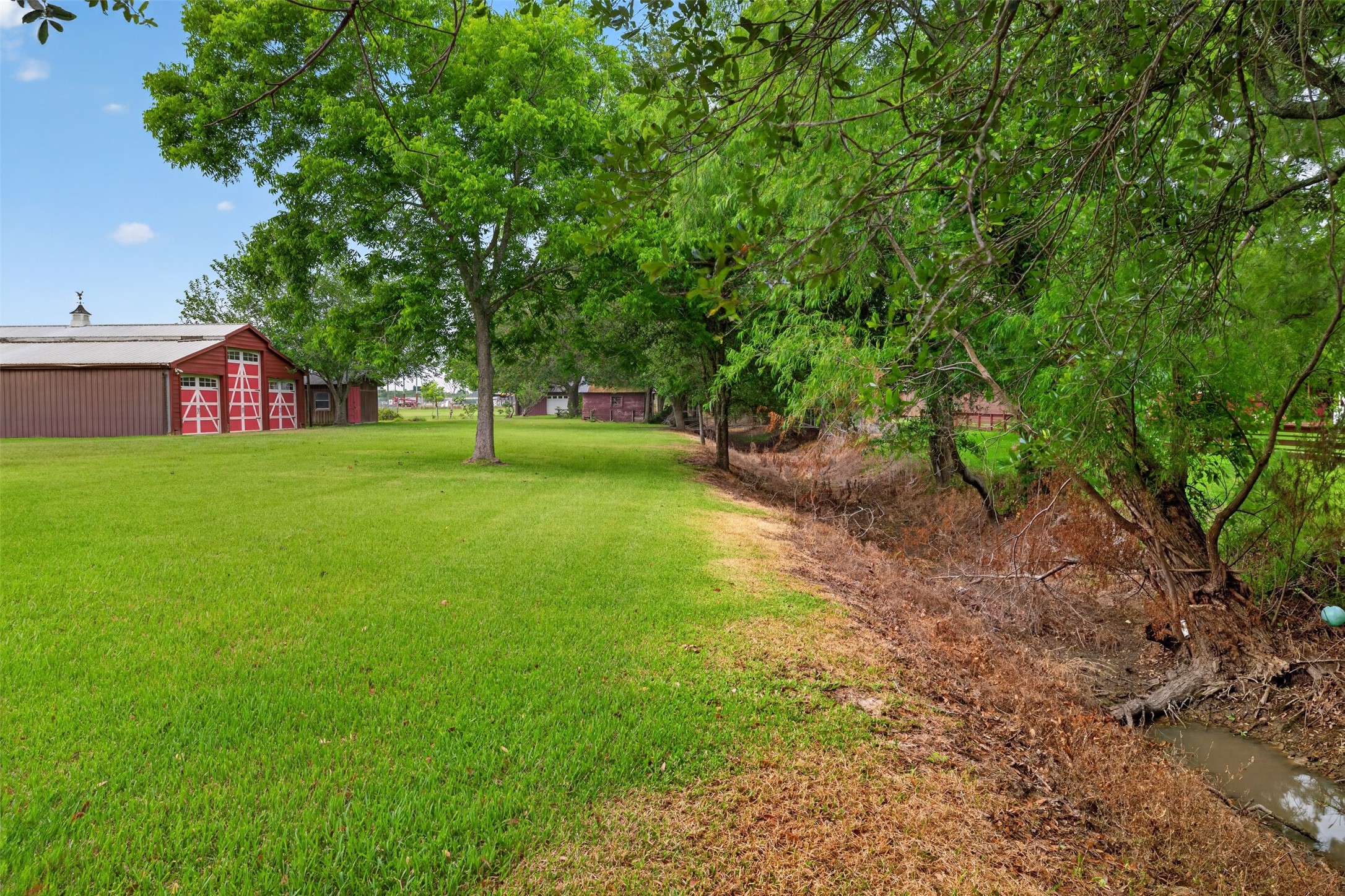 113 Dugat Road Winnie, TX 77665 - Photo 3 of 36