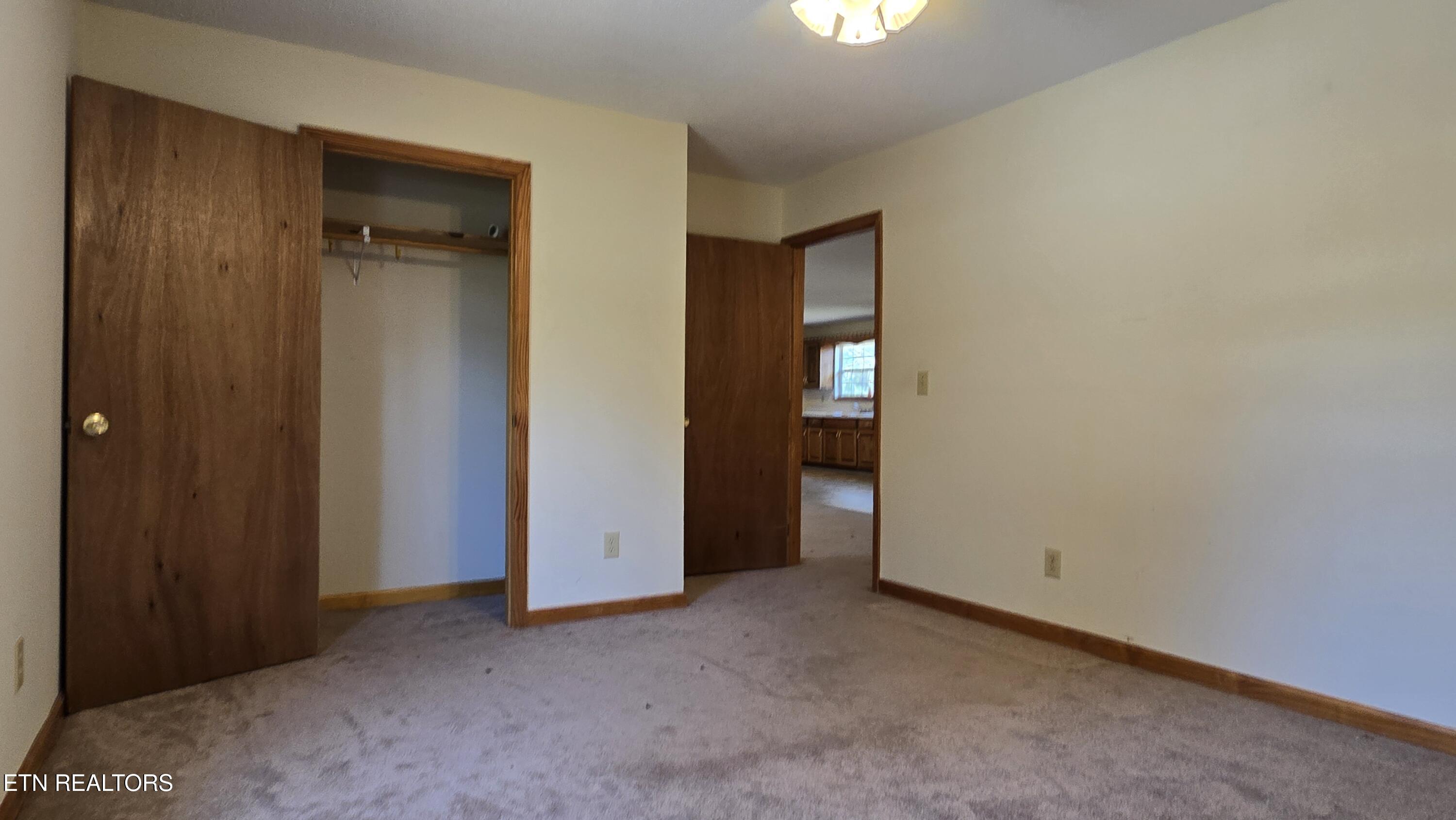 324 Circle R Drive Benton, TN 37307 - Photo 14 of 29 20260407_141524