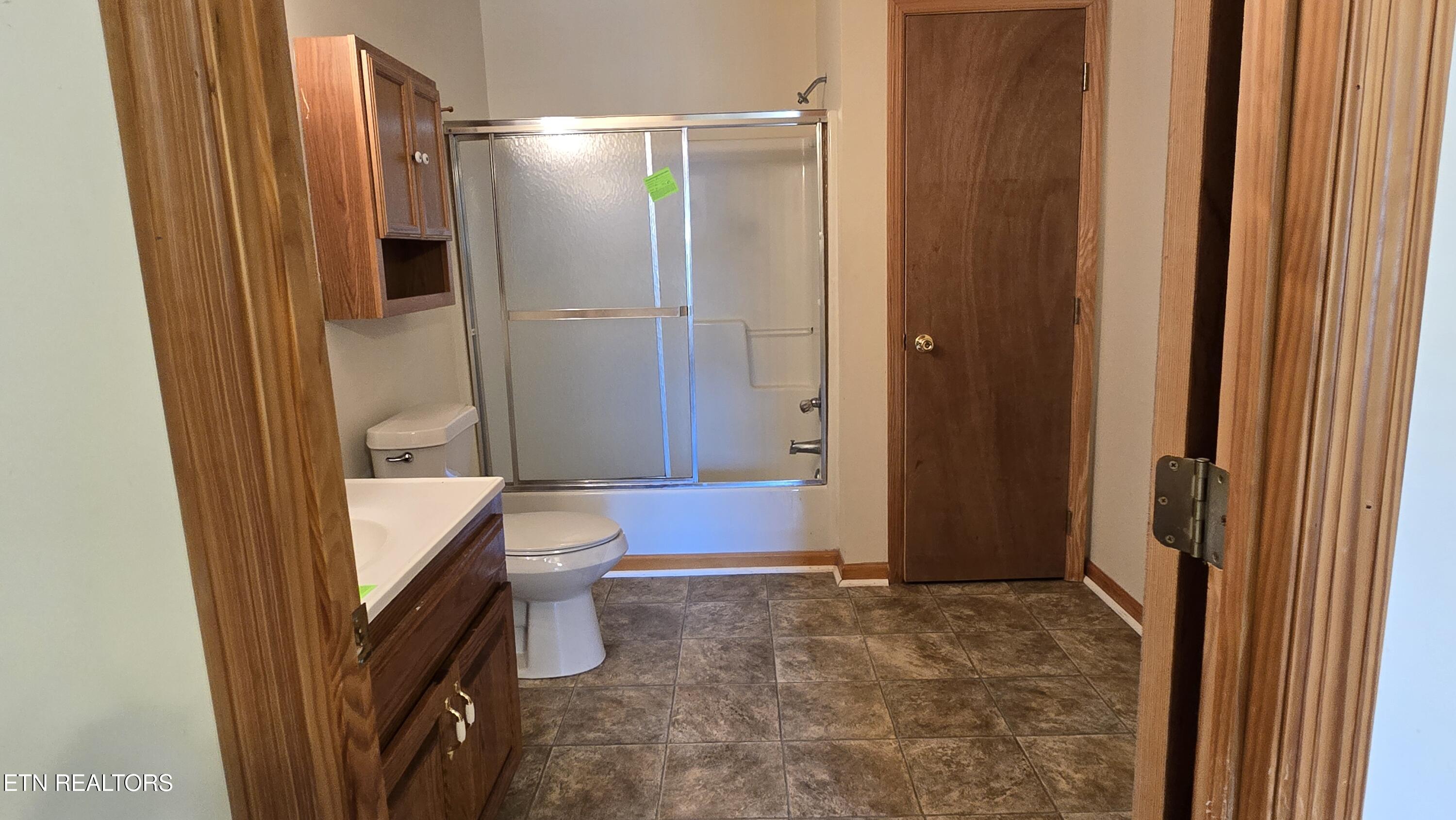 324 Circle R Drive Benton, TN 37307 - Photo 23 of 29 20260407_141816