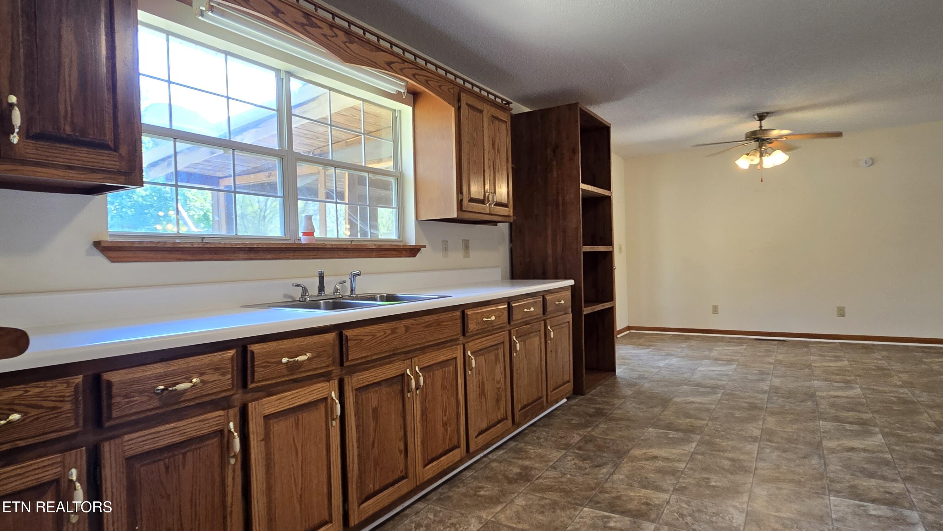 324 Circle R Drive Benton, TN 37307 - Photo 8 of 29 20260407_141502