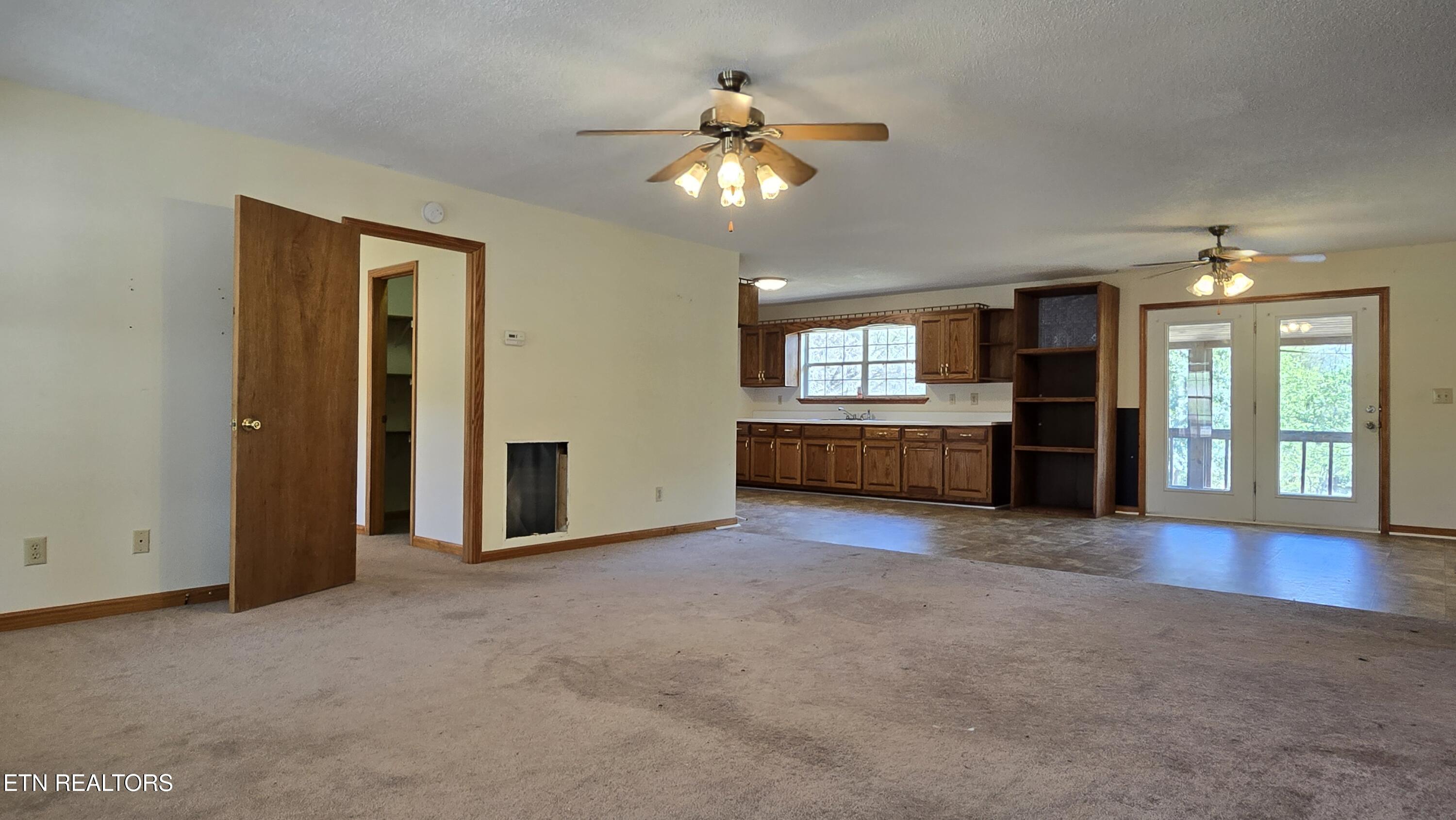 324 Circle R Drive Benton, TN 37307 - Photo 9 of 29 20260407_141401
