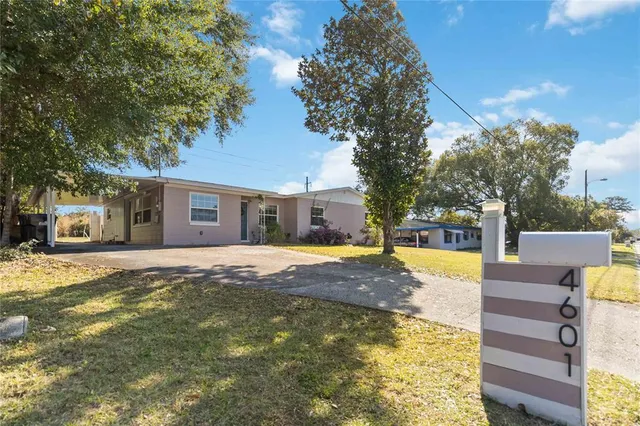 $299,900 | 4601 Robbins Avenue, Orlando, FL 32808