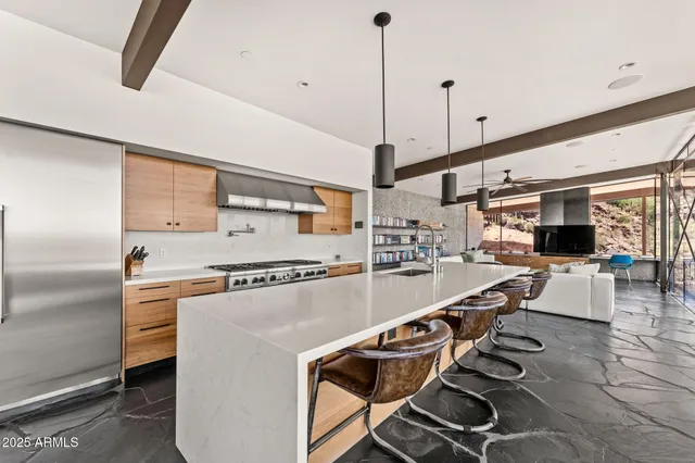 $40,000 | 4925 East Red Rock Drive, Unit 43, Phoenix, AZ 85018