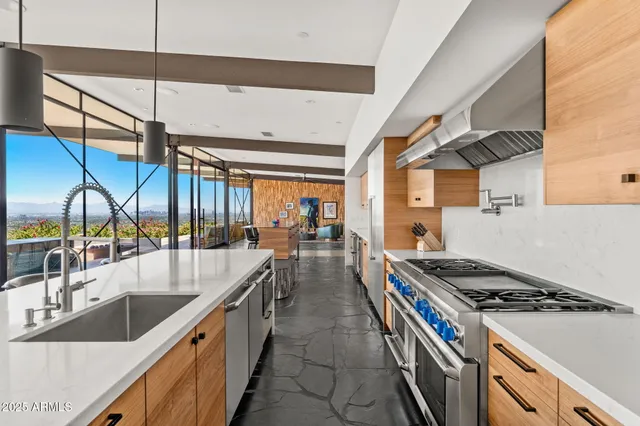 $40,000 | 4925 East Red Rock Drive, Unit 43, Phoenix, AZ 85018