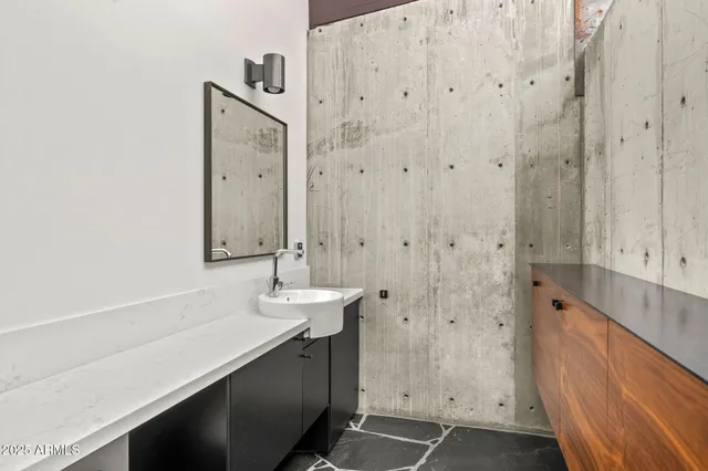 $40,000 | 4925 East Red Rock Drive, Unit 43, Phoenix, AZ 85018