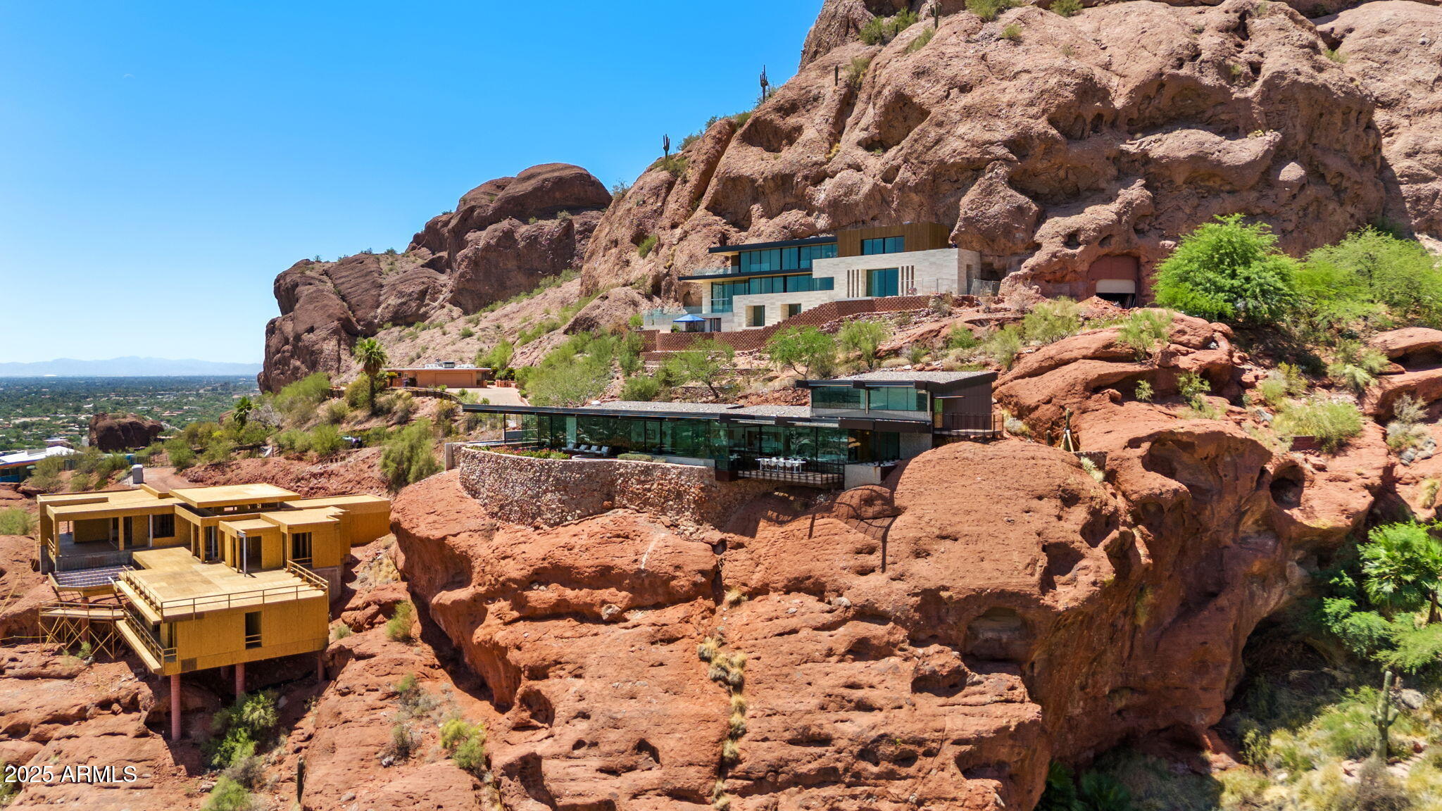 4925 East Red Rock Drive, Unit 43 Phoenix, AZ 85018 - Photo 6 of 99 6-web-or-mls-DJI_20250620143359_0352_D (