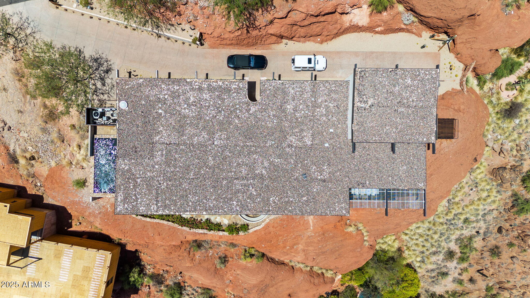 4925 East Red Rock Drive, Unit 43 Phoenix, AZ 85018 - Photo 10 of 99 10-web-or-mls-DJI_20250620143330_0351_D