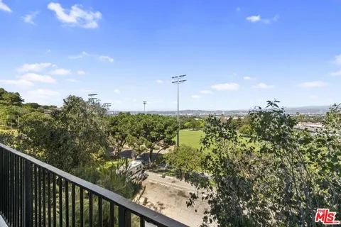 $799,000 | 4749 Don Ricardo Drive, Los Angeles, CA 90008