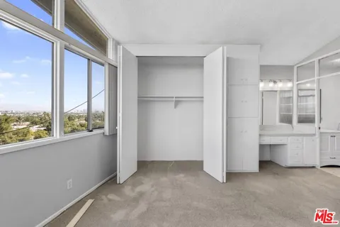 $799,000 | 4749 Don Ricardo Drive, Los Angeles, CA 90008