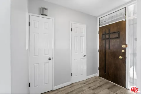 $799,000 | 4749 Don Ricardo Drive, Los Angeles, CA 90008