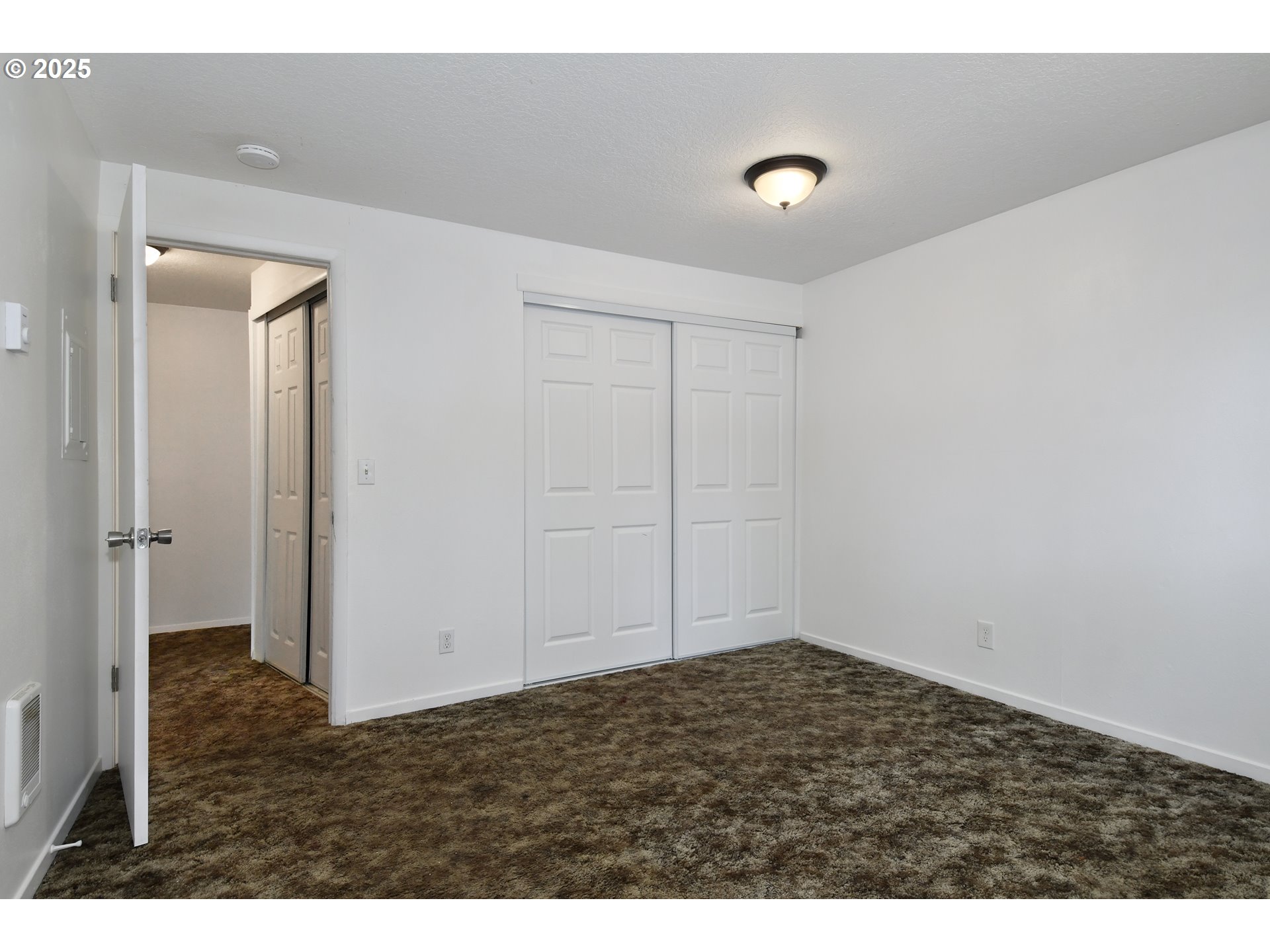 1126 South Jasper Street Cornelius, OR 97113 - Photo 19 of 47 view of an empty room