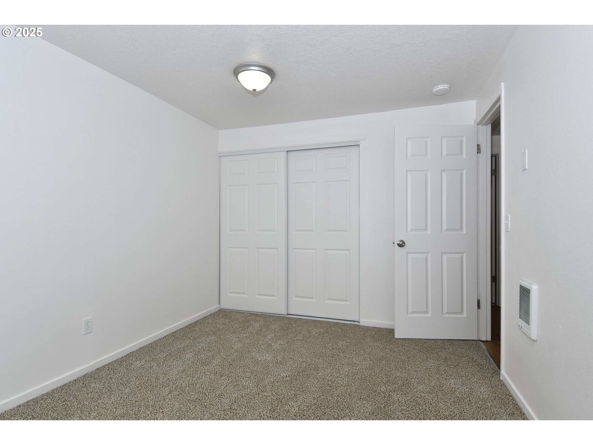 1126 South Jasper Street Cornelius, OR 97113 - Photo 36 of 47 a view of an empty room