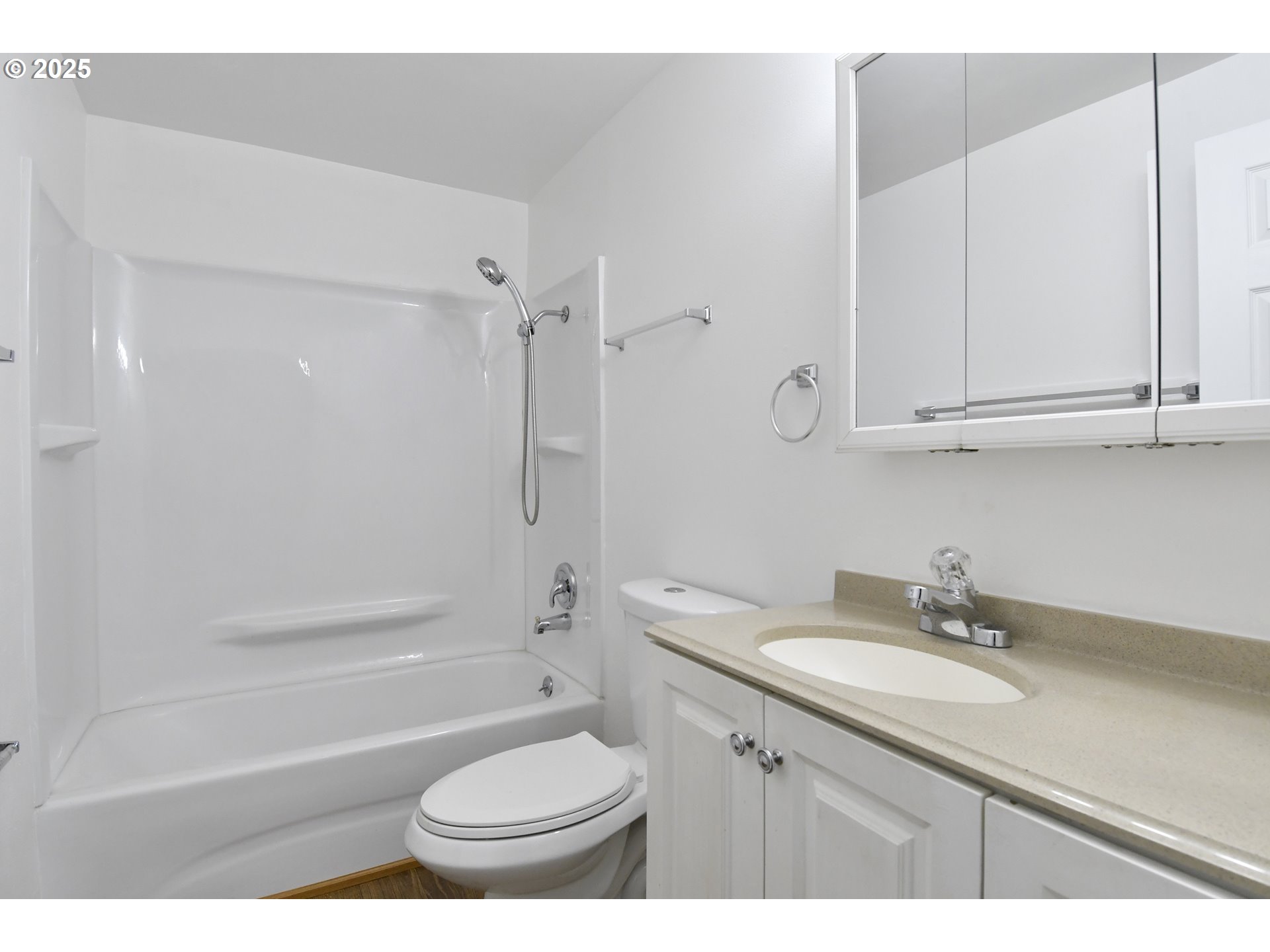 1126 South Jasper Street Cornelius, OR 97113 - Photo 39 of 47 a bathroom with a sink a toilet and a bathtub
