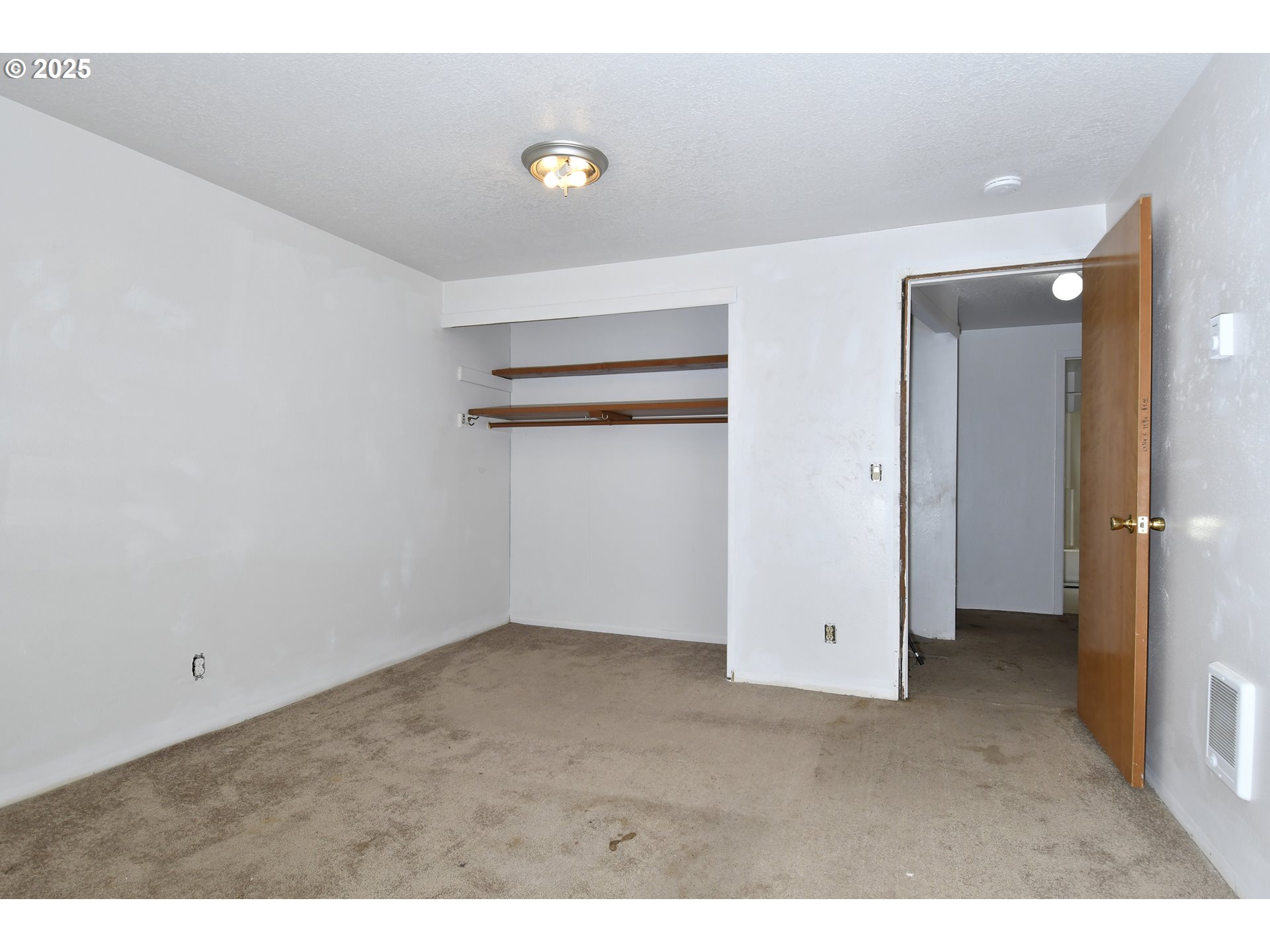 1126 South Jasper Street Cornelius, OR 97113 - Photo 46 of 47 a view of an empty room