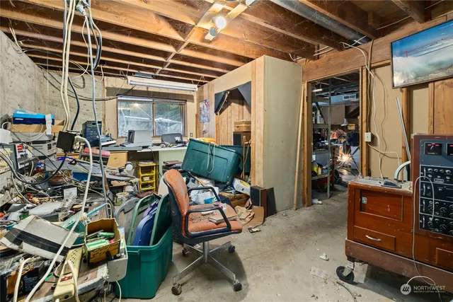 a view of a tennis court