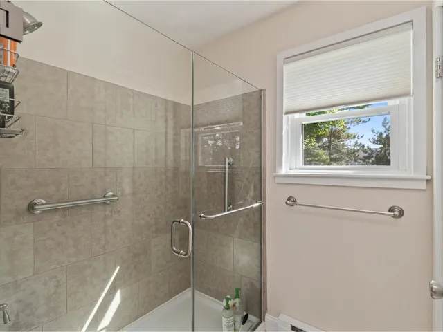 $605,000 | 17 Westward Drive, Burlington, VT 05408