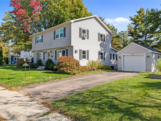 $605,000 | 17 Westward Drive, Burlington, VT 05408