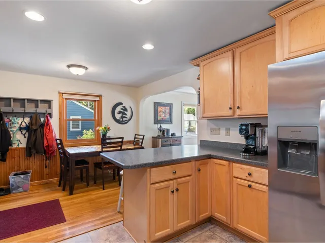 $605,000 | 17 Westward Drive, Burlington, VT 05408