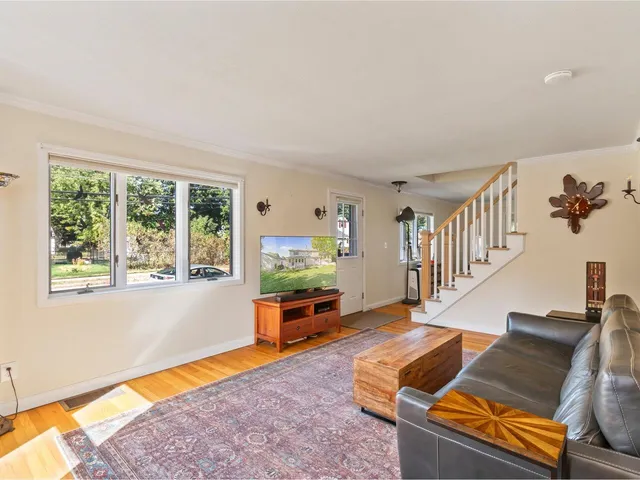 $605,000 | 17 Westward Drive, Burlington, VT 05408