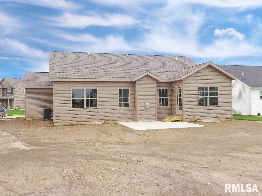 734 Labrador Way Washington, IL 61571 - Photo 5 of 29 Gallery Image 5