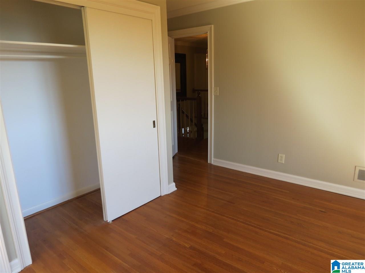 3137 Woodridge Road North Birmingham, AL 35223 - Photo 37 of 38