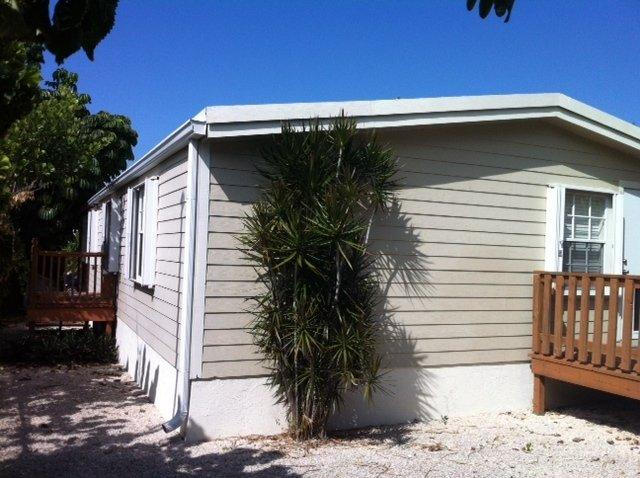 909 Plantation Road Key Largo, FL 33037 - Photo 10 of 10 561239 - 909 plantation - rear