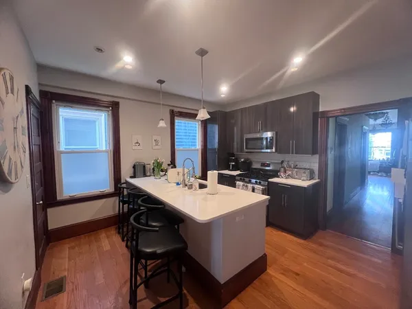 $6,000 | 181 M Street, Unit 1, Boston, MA 02127