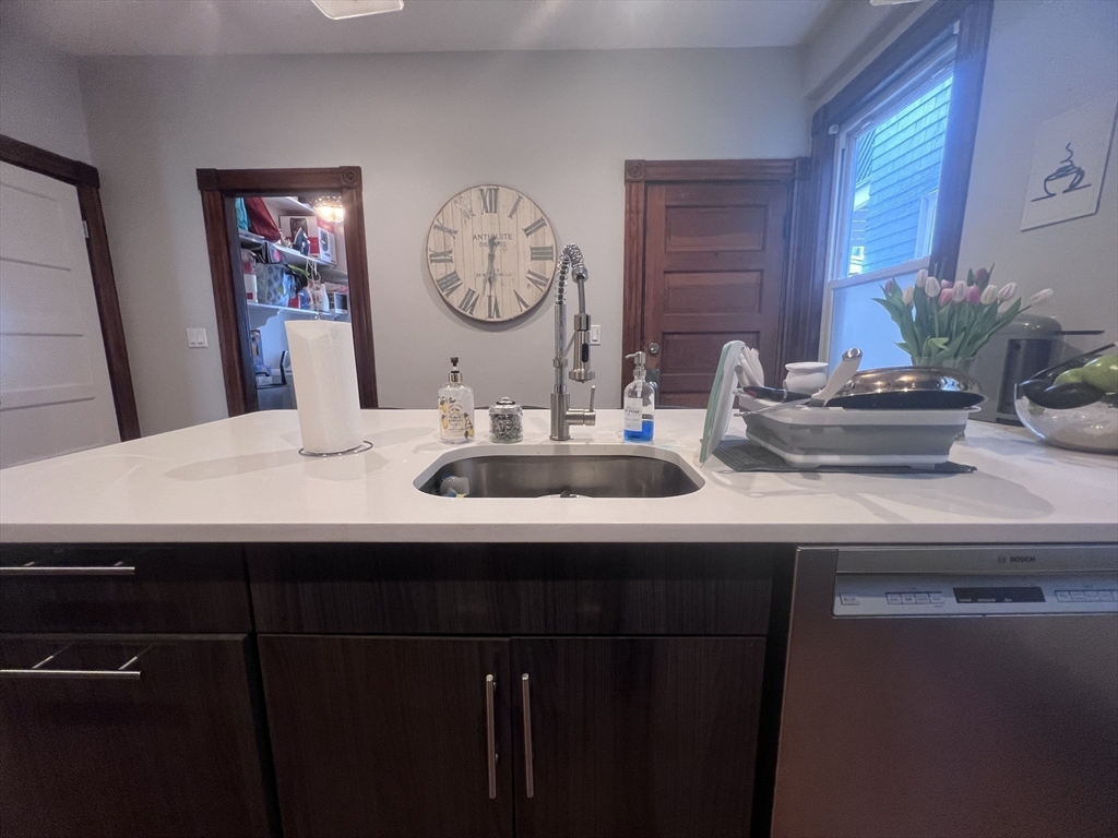 181 M Street, Unit 1 Boston, MA 02127 - Photo 4 of 24