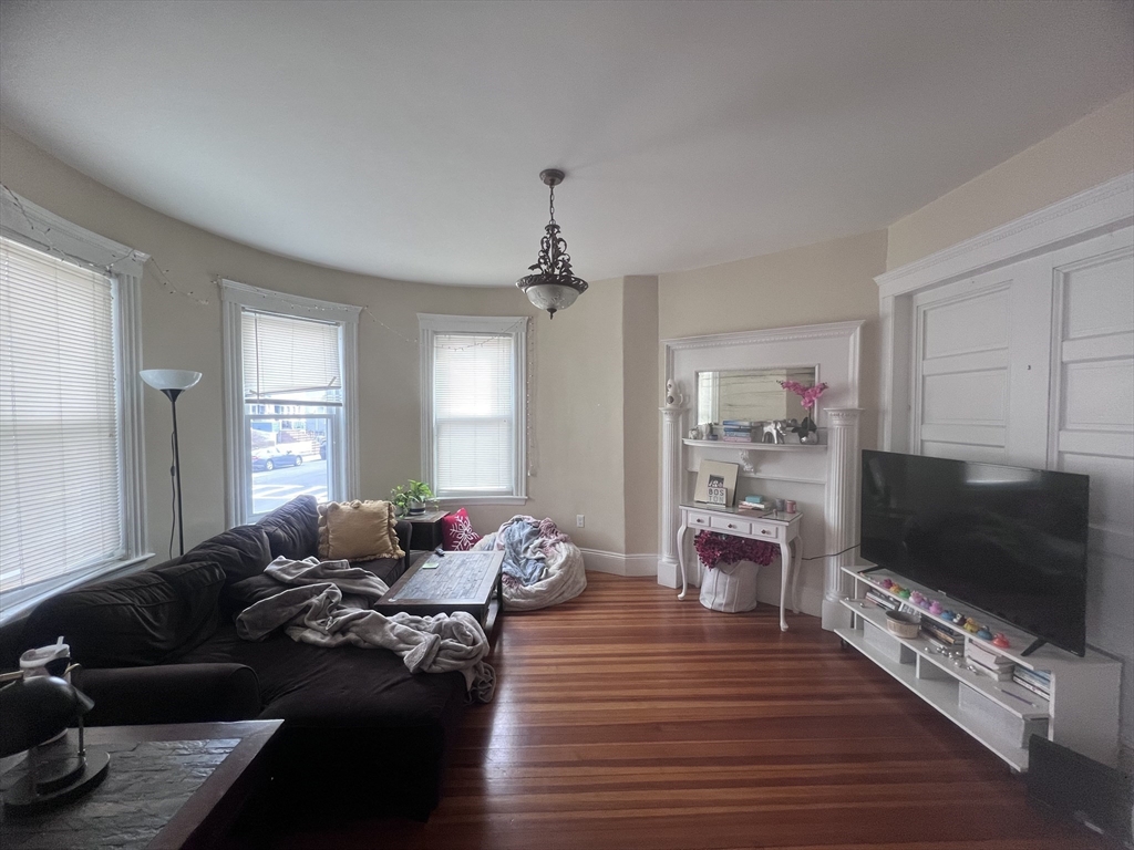 181 M Street, Unit 1 Boston, MA 02127 - Photo 6 of 24