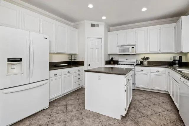 $6,700 | 6057 Paseo Carreta, Carlsbad, CA 92009