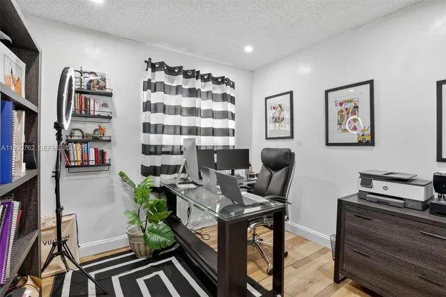 $457,500 | 2256 Simms Street, Hollywood, FL 33020