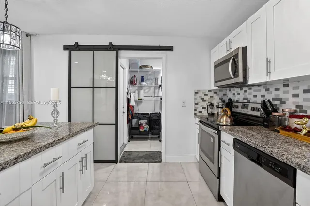 $457,500 | 2256 Simms Street, Hollywood, FL 33020