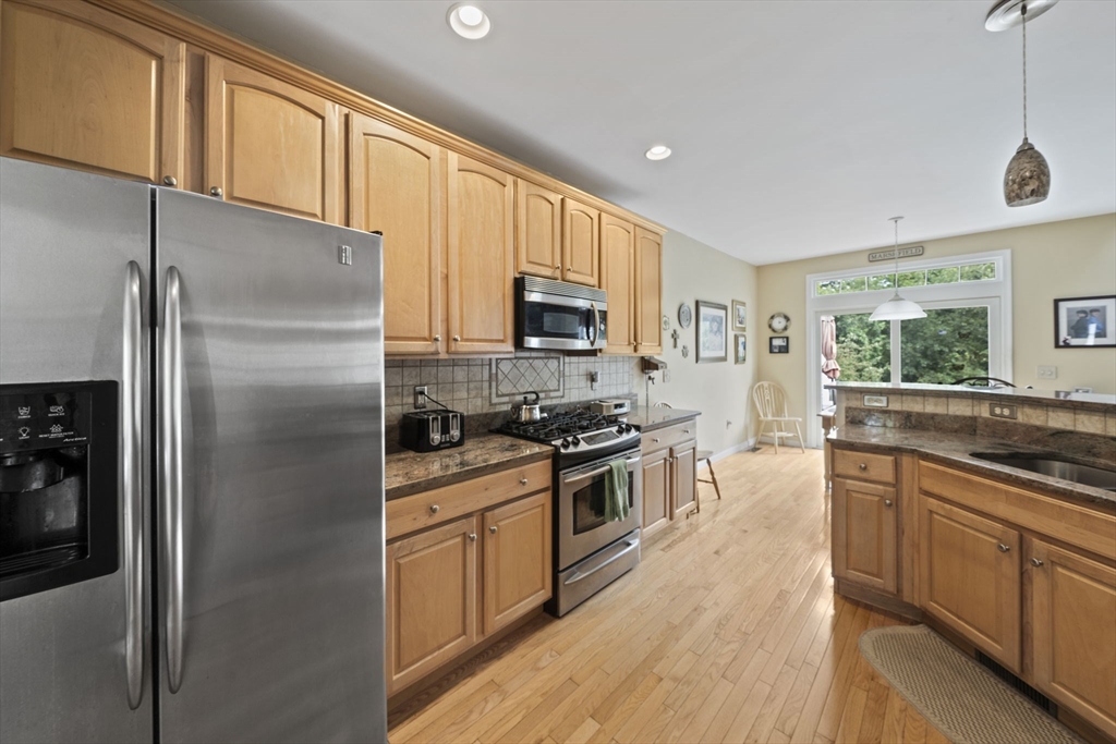 16 Schooner Way, Unit 16 Marshfield, MA 02050 - Photo 4 of 42