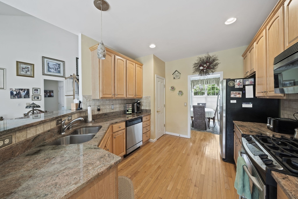 16 Schooner Way, Unit 16 Marshfield, MA 02050 - Photo 6 of 42