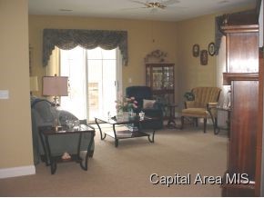 827 Longleaf Court Springfield, IL 62711 - Photo 2 of 15
