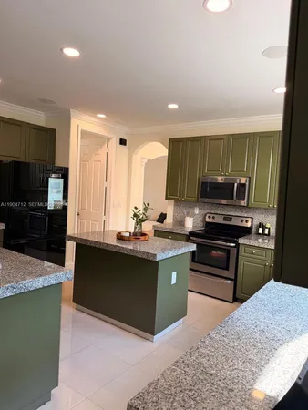 $1,050,000 | 18704 Southwest 76th Court, Cutler Bay, FL 33157