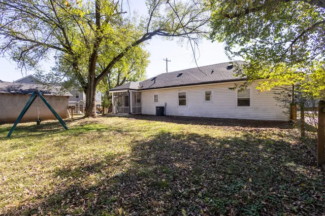 a front view of house with yard